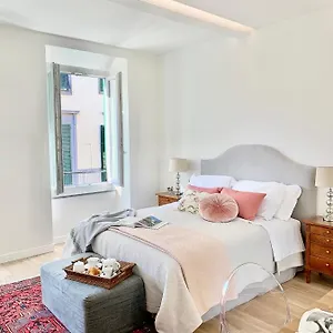 Nr8 - Santa Croce Apartment Florence